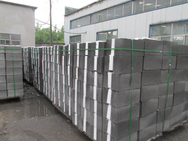 什么是自保溫砌塊符合墻板？它的優(yōu)勢(shì)有哪些？